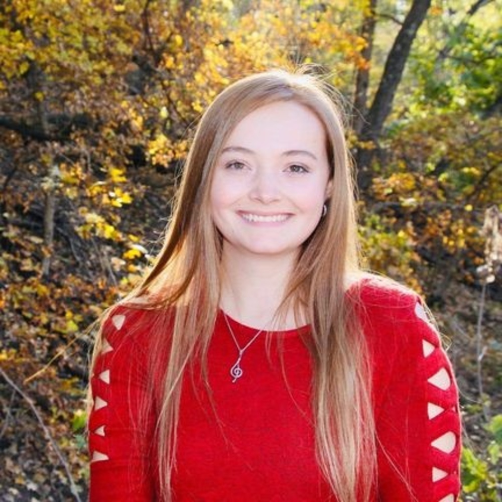 Meet your Posher, Alexis